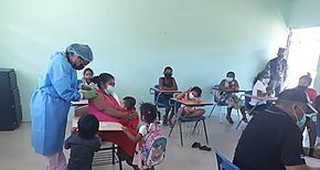 Vacunación en Rambala y Déborah en Bocas del Toro