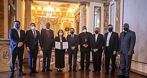 Lderes religiosos firman adhesin voluntaria al Pacto del Bicentenario Cerrando Brechas