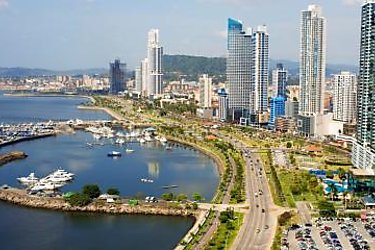 Panamá crea programa de residencia permanente para inversionistas extranjeros calificados