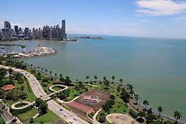 Panamá avanza para salir de listas discriminatorias