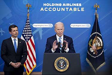 Joe Biden busca regular la inteligencia artificial con un decreto