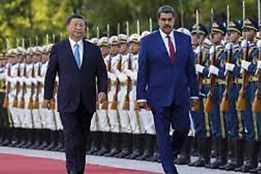 Maduro en busca de liquidez en China para mejorar le economía venezolana