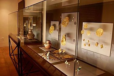 Museo en El Cao expone con piezas de oro la vida y muerte de guerreros dorados