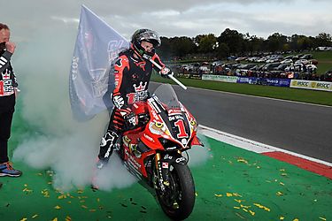 Scott Redding se proclama campen britnico de Superbikes antes de marcharse al WSBK con Ducati