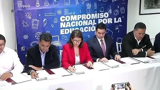 candidatos firman pacto por la educación