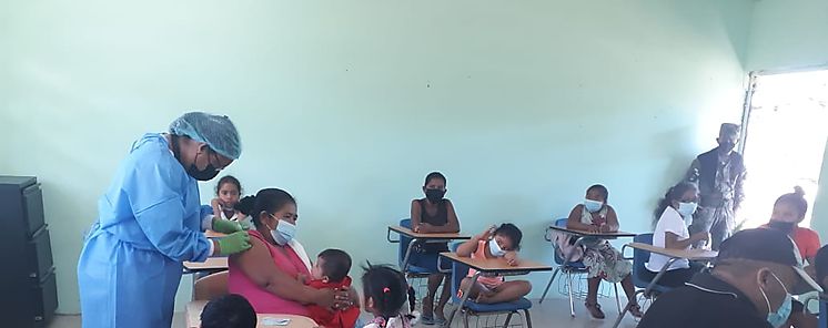 Vacunación en Rambala y Déborah en Bocas del Toro